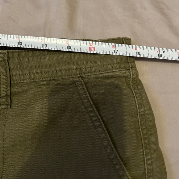 Madewell Army Green Zip-Fly mid rise hunter green shorts Size XL - Picture 2 of 11